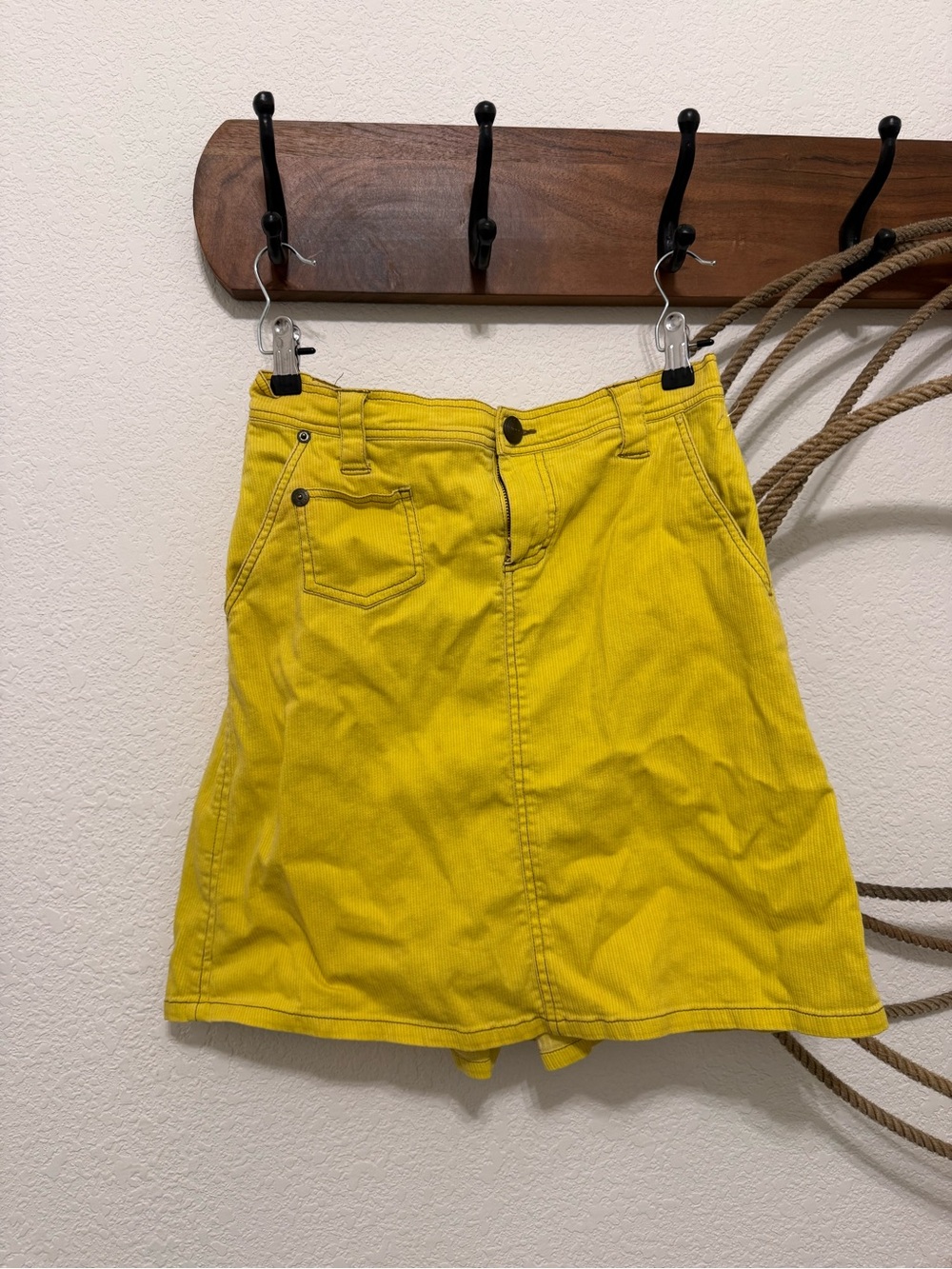 Vintage Y2K Mustard Yellow Corduroy Mini Skirt / Skort | Size 4